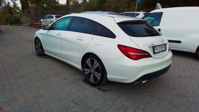 Mercedes-Benz CLA Shooting Brake 200 d Automatic Sport (12)