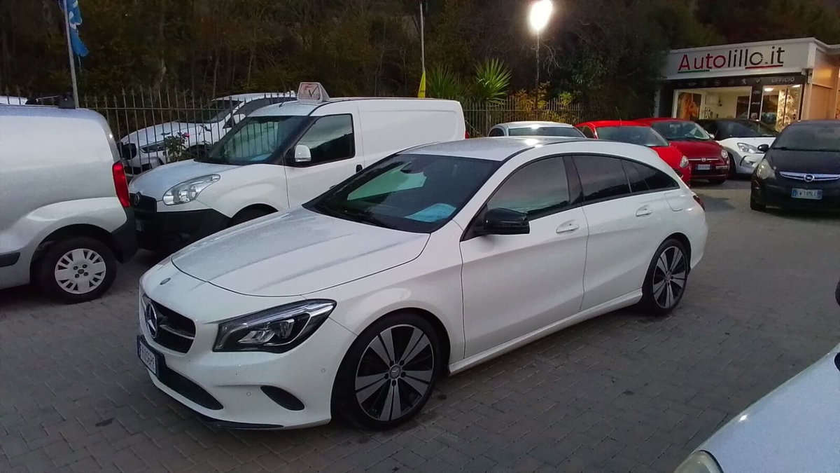 Mercedes-Benz CLA Shooting Brake 200 d Automatic Sport (6)