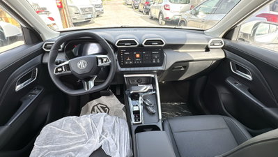 Mg ZS ZS 1.5 Luxury (10)