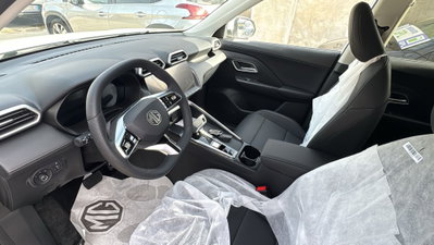 Mg ZS ZS 1.5 Luxury (11)