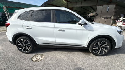 Mg ZS ZS 1.5 Luxury (5)