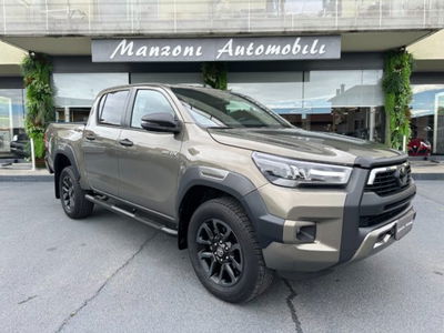 Toyota Hilux 2.D-4D A/T 4WD porte Double Cab Invincible usato