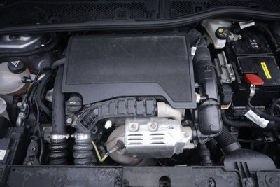 Opel Corsa 1.2 100 CV (18)