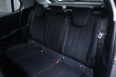 Opel Corsa 1.2 100 CV (3)