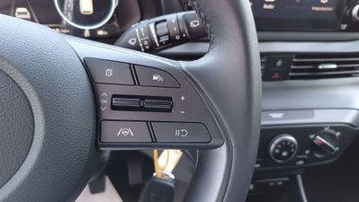 Hyundai i20 1.0 T-GDI 48V iMT ConnectLine (14)