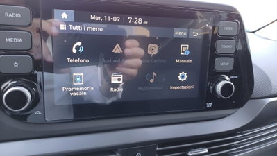 Hyundai i20 1.0 T-GDI 48V iMT ConnectLine (6)