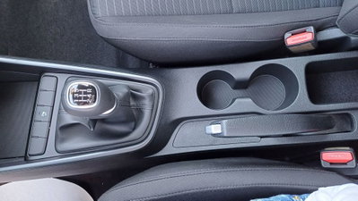 Hyundai i20 1.0 T-GDI 48V iMT ConnectLine (9)