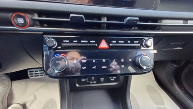 Hyundai Tucson 1.6 hev Xtech 2wd auto (12)