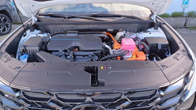 Hyundai Tucson 1.6 hev Xtech 2wd auto (20)