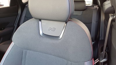 Hyundai Tucson 1.6 hev Xtech 2wd auto (8)