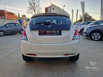 Lancia Ypsilon 1.2 69 CV 5 porte Gold (6)