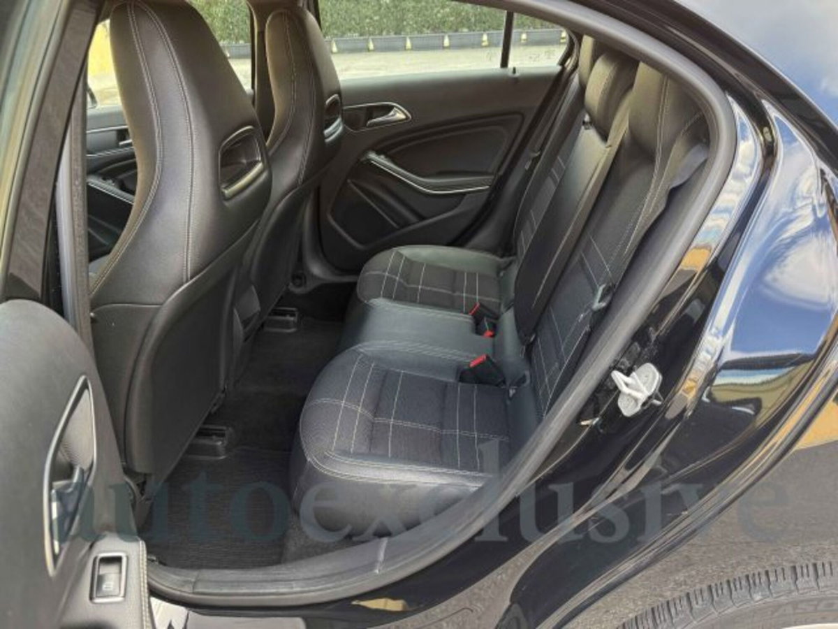 Mercedes-Benz Classe A 160 CDI Automatic Sport (10)