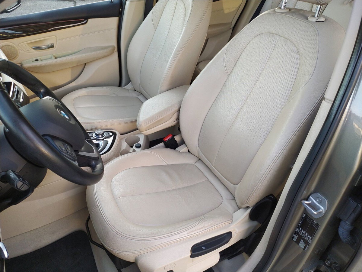 BMW Serie 2 Active Tourer 218d  Luxury auto (11)