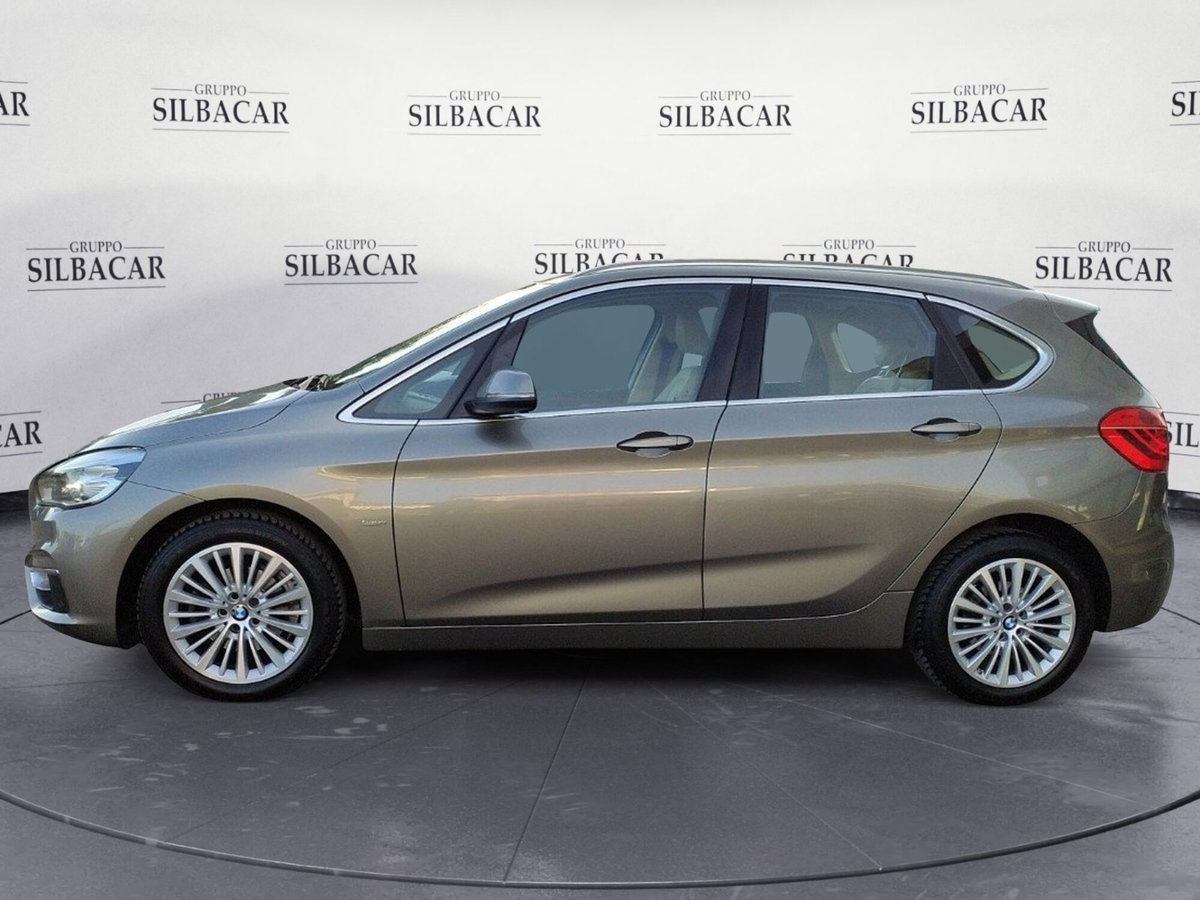 BMW Serie 2 Active Tourer 218d  Luxury auto (2)