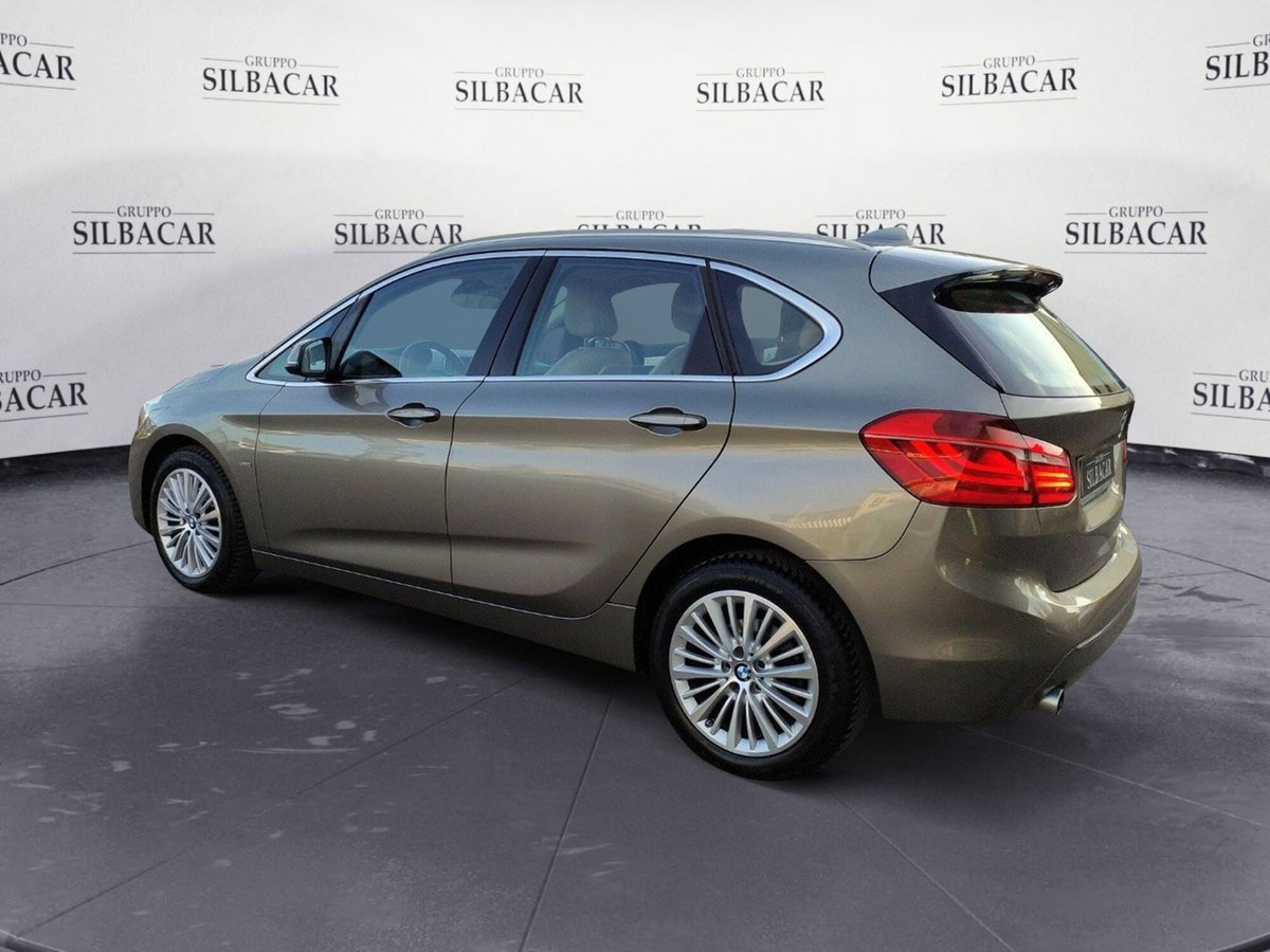 BMW Serie 2 Active Tourer 218d  Luxury auto (3)