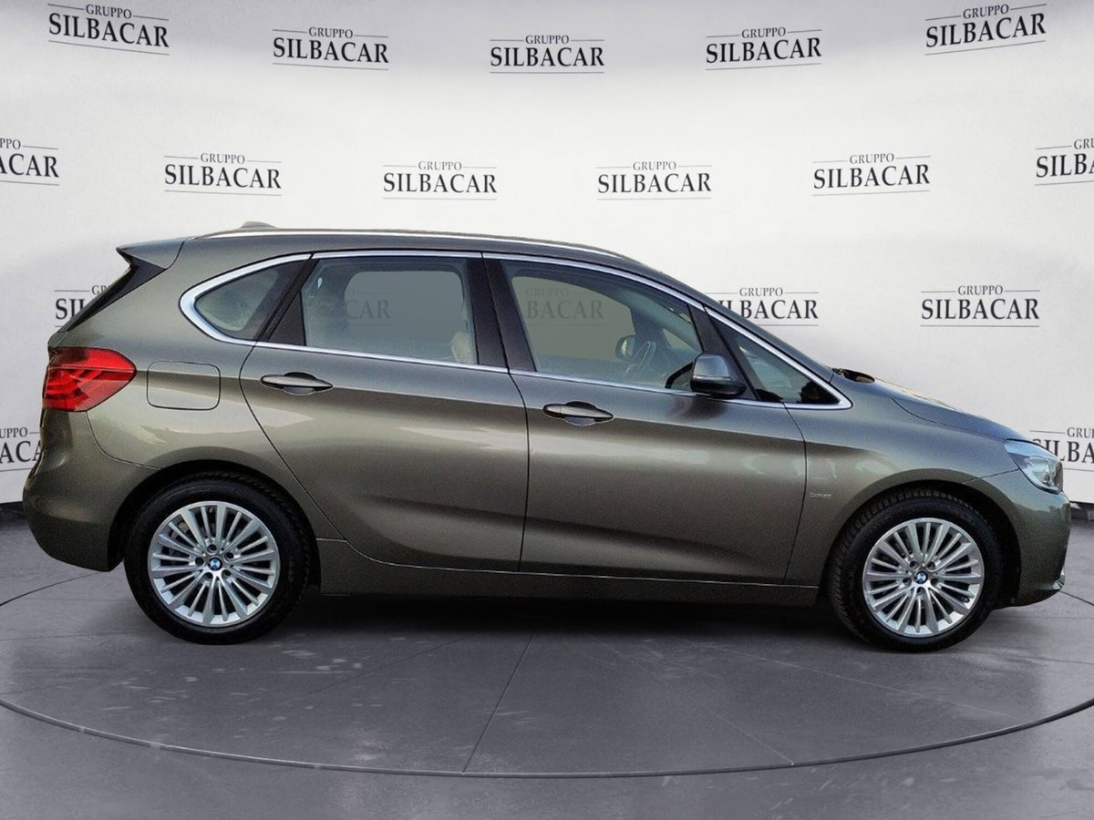 BMW Serie 2 Active Tourer 218d  Luxury auto (6)