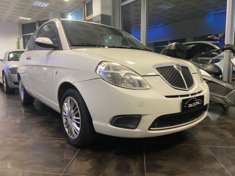 Lancia Ypsilon 1.4 Platino Ecochic GPL