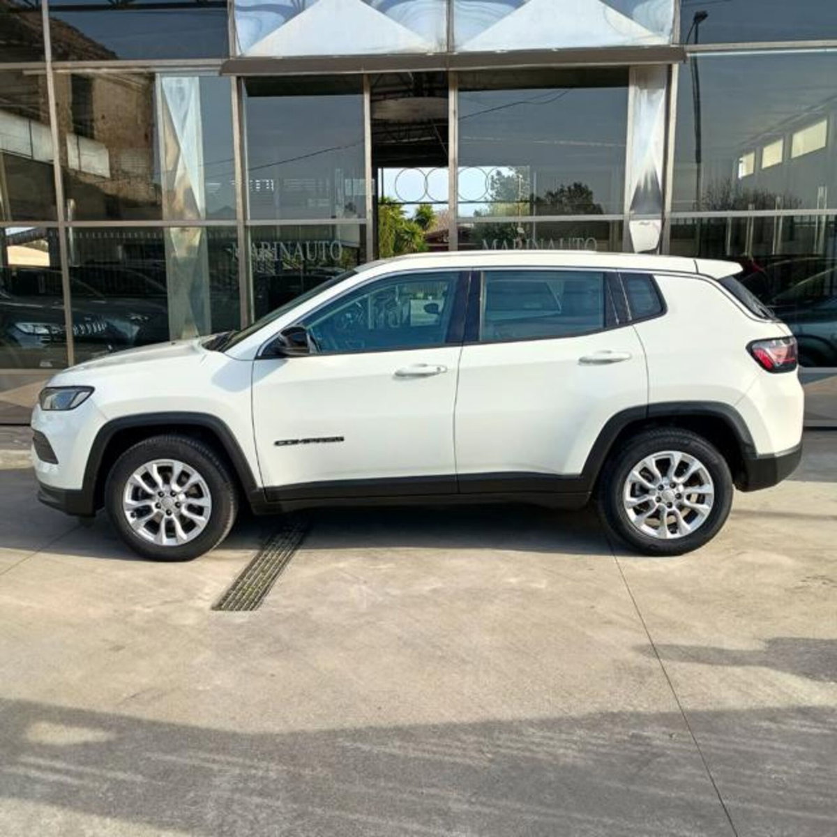 Jeep Compass 1.6 Multijet II 2WD Business (5)