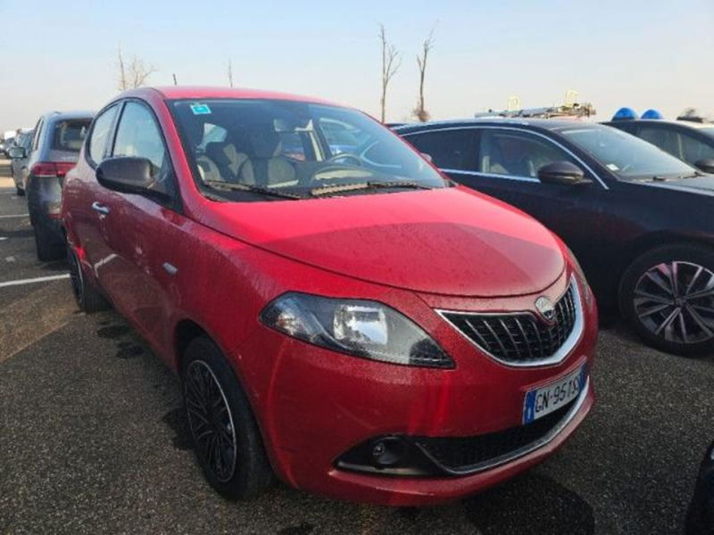 Lancia Ypsilon 1.0 FireFly 5 porte S&S Hybrid Gold Plus