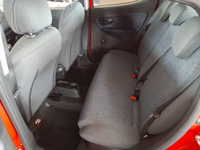 Lancia Ypsilon 1.0 FireFly 5 porte S&S Hybrid Ecochic Silver (12)