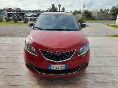 Lancia Ypsilon 1.0 FireFly 5 porte S&S Hybrid Ecochic Silver (4)