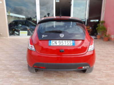 Lancia Ypsilon 1.0 FireFly 5 porte S&S Hybrid Ecochic Silver (7)