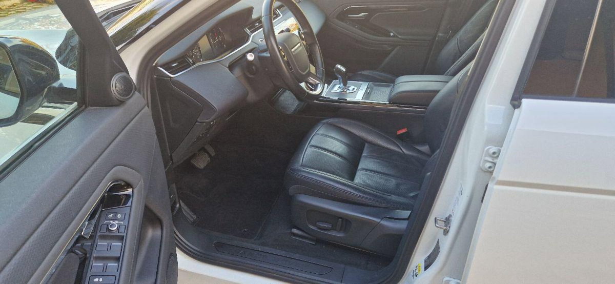 Land Rover Range Rover Evoque 2.0 eD4 5p. Pure (9)