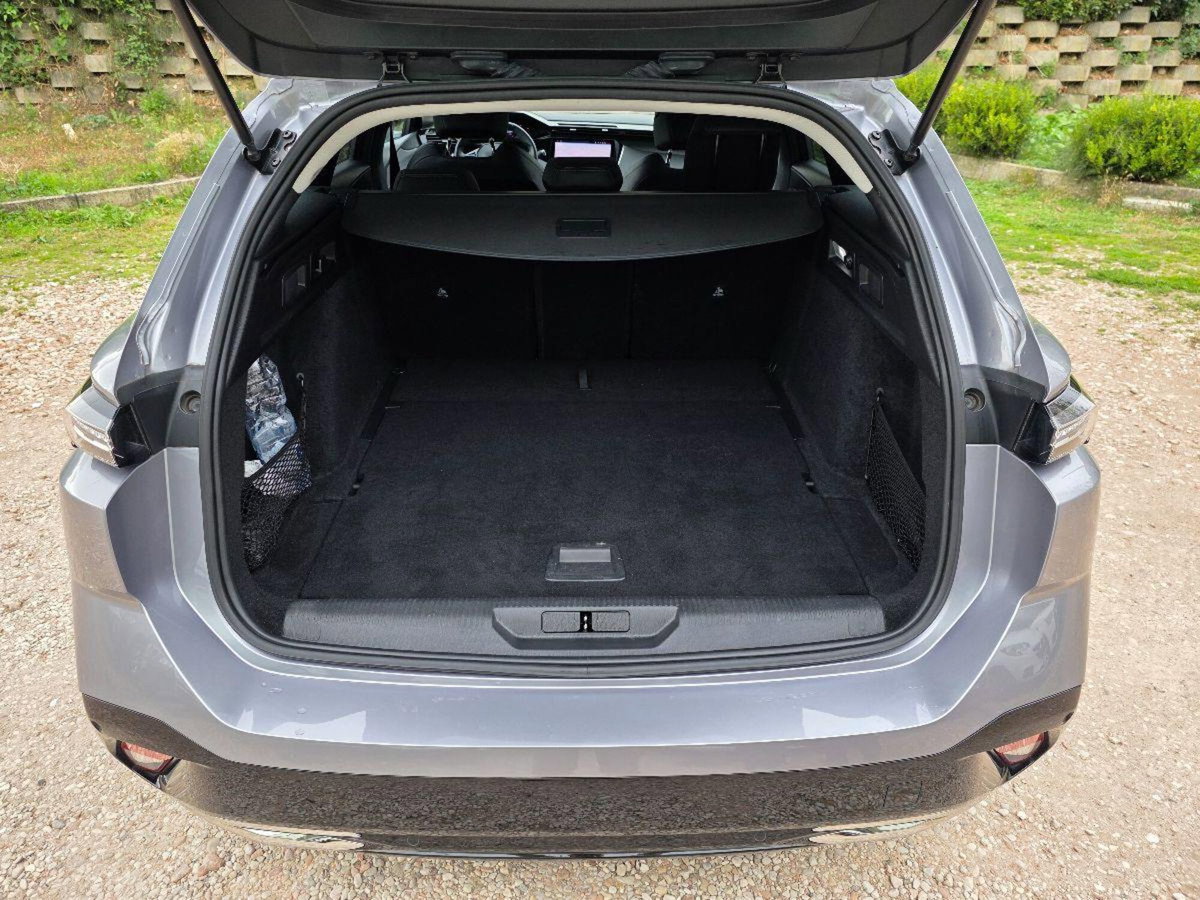Peugeot 308 SW BlueHDi 130 S&S EAT8 Allure Pack (14)