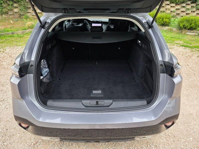 Peugeot 308 SW BlueHDi 130 S&S EAT8 Allure Pack (14)