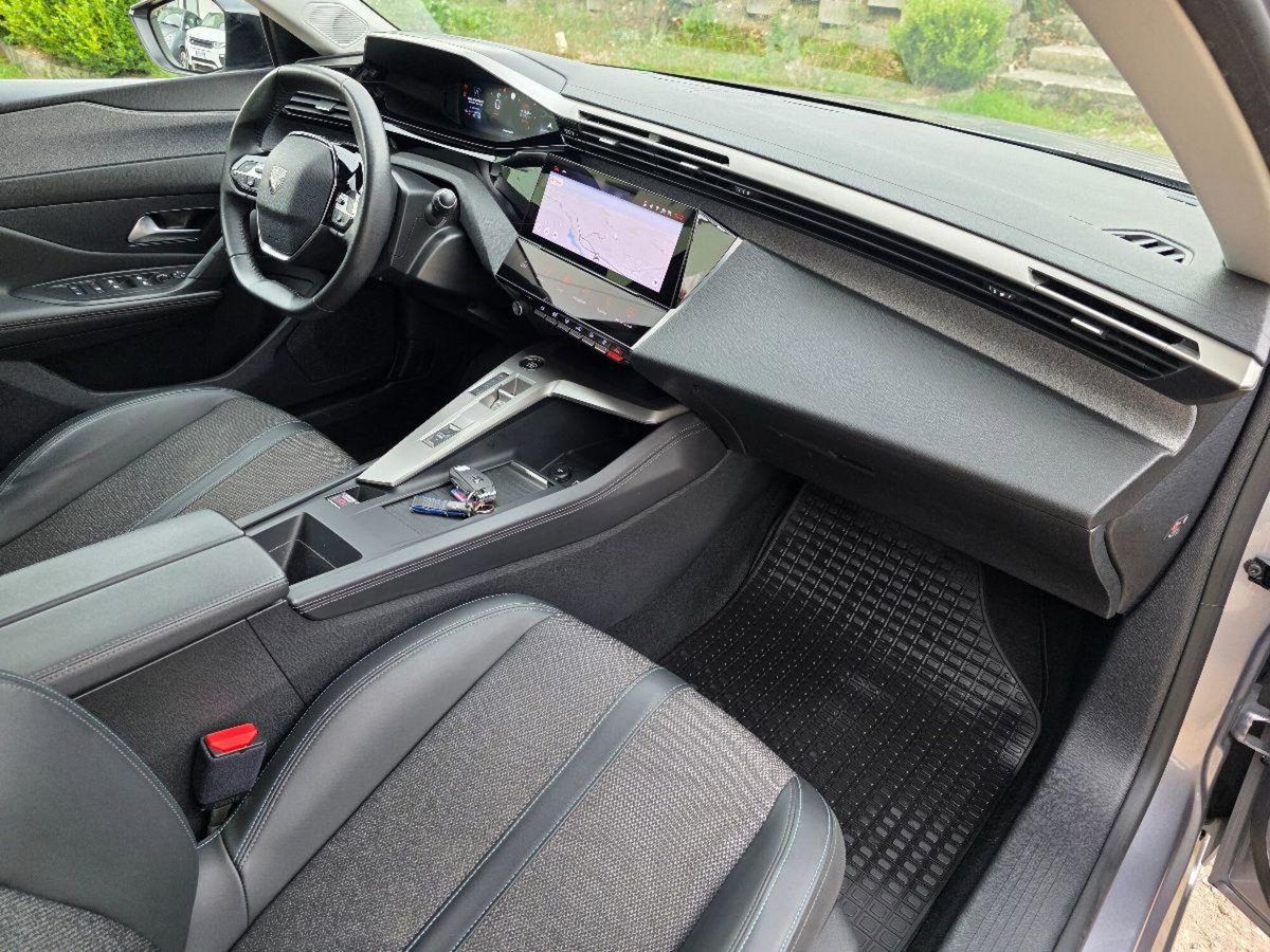 Peugeot 308 SW BlueHDi 130 S&S EAT8 Allure Pack (20)