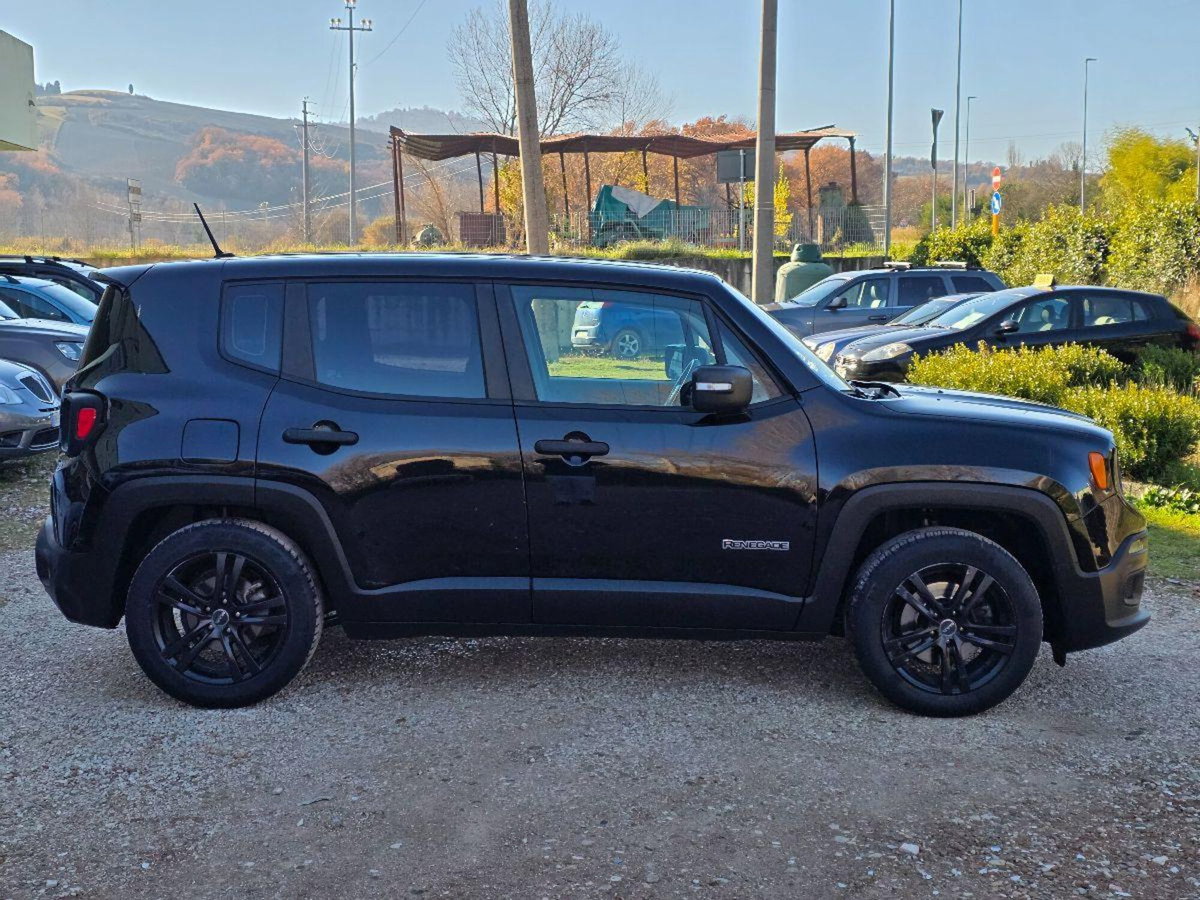 Jeep Renegade 1.6 E-TorQ EVO Sport (10)