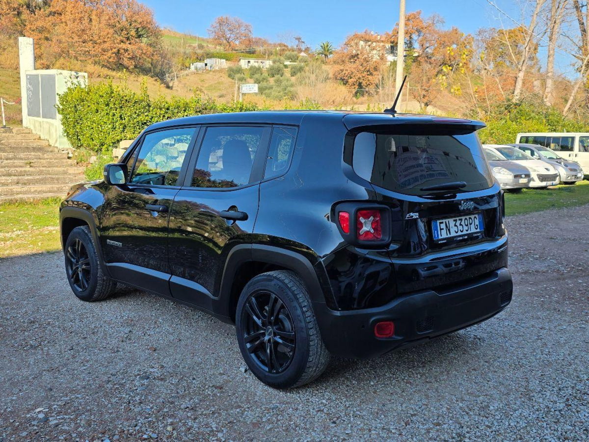 Jeep Renegade 1.6 E-TorQ EVO Sport (7)