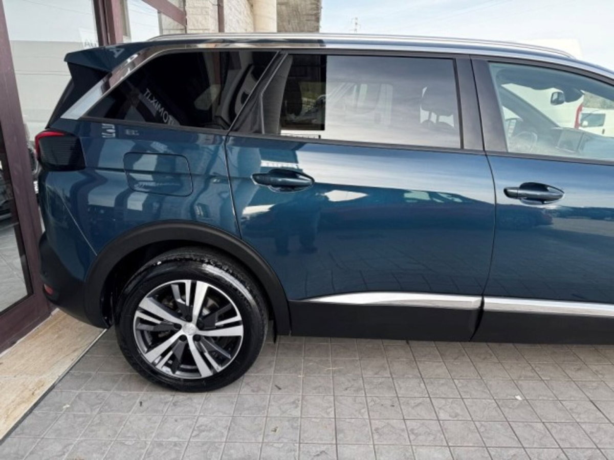 Peugeot 5008 1.5 bluehdi Allure Pack s&s 130cv eat8 (11)