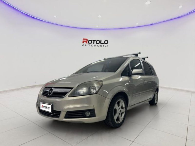 Opel Zafira 1.8 16V VVT Cosmo