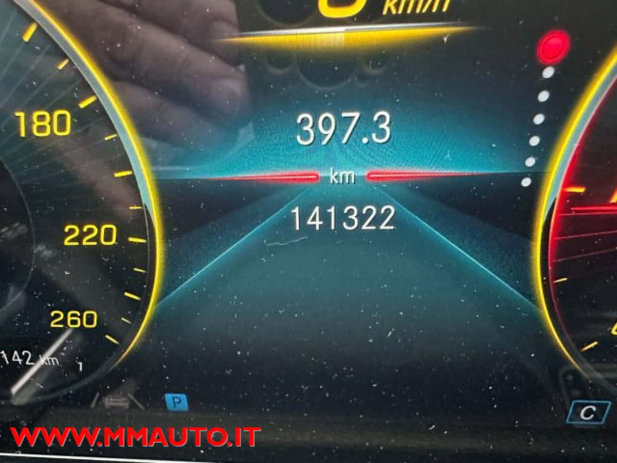 Mercedes-Benz Classe B 180 d Sport (13)