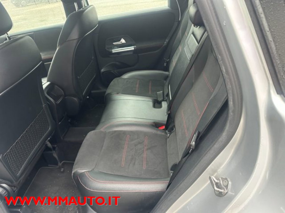 Mercedes-Benz Classe B 180 d Sport (16)