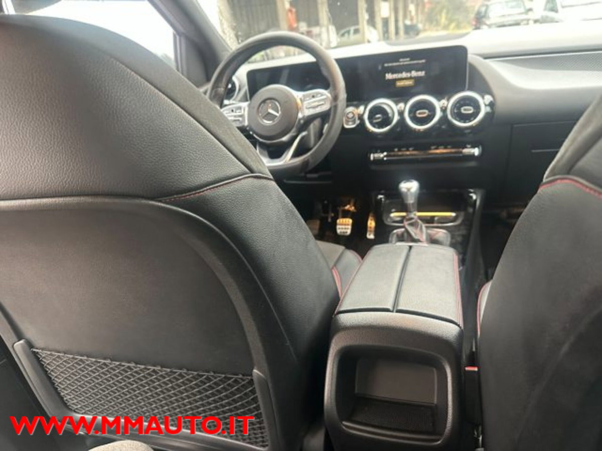 Mercedes-Benz Classe B 180 d Sport (17)