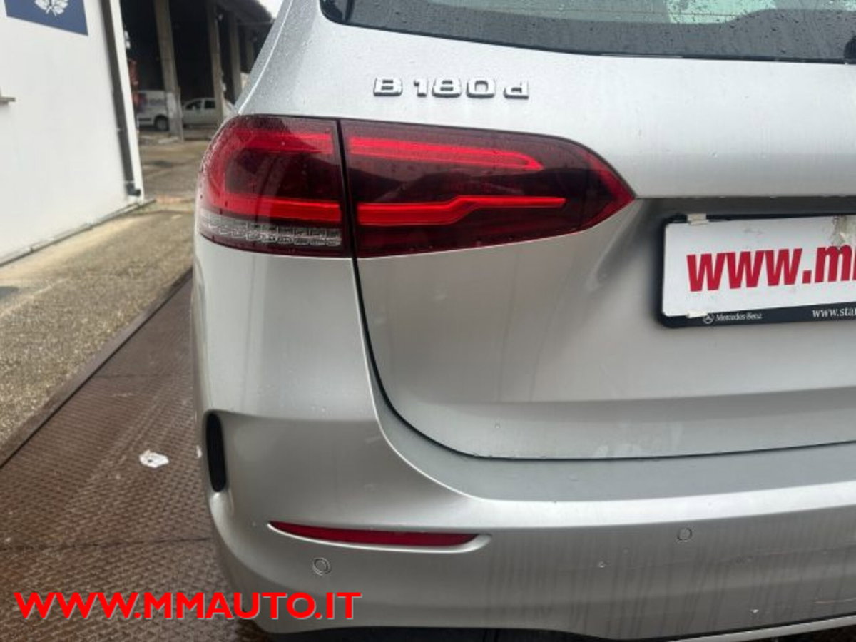 Mercedes-Benz Classe B 180 d Sport (3)