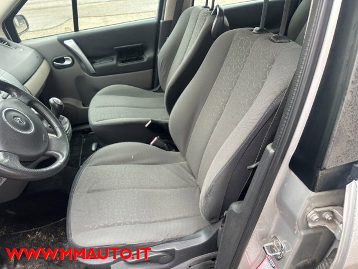 Renault Scenic E-Tech Electric 1.6 16V/105CV GPL Serie Speciale (15)
