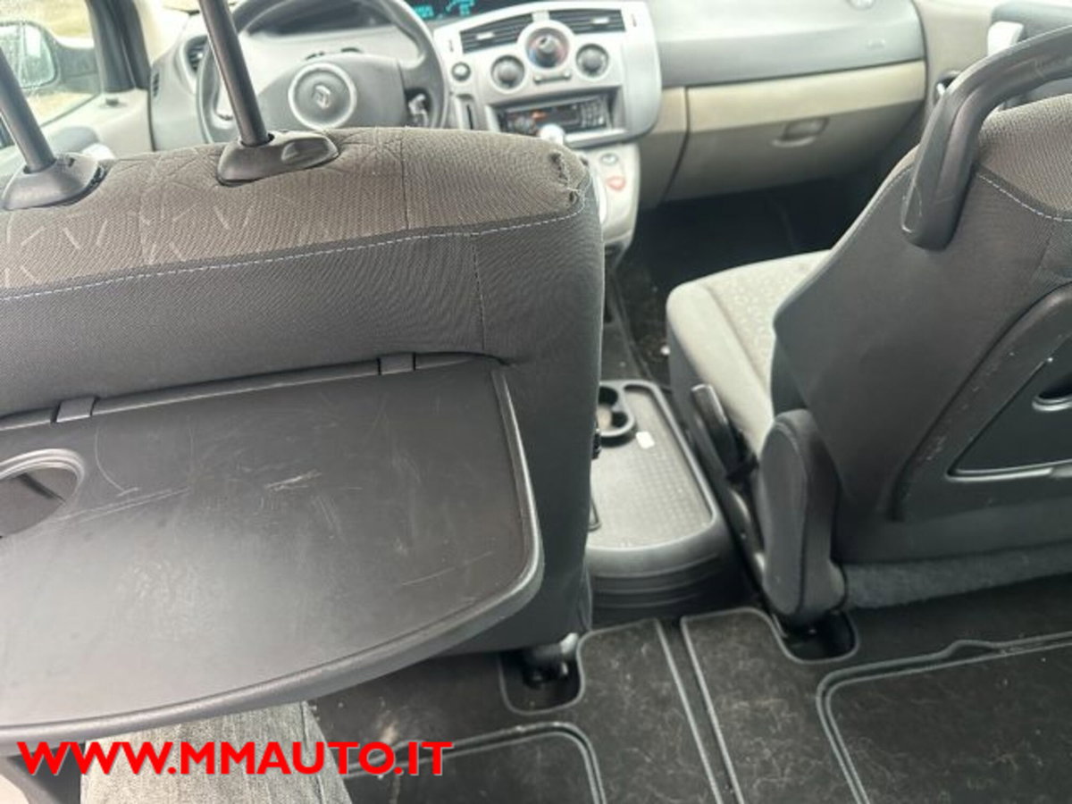 Renault Scenic E-Tech Electric 1.6 16V/105CV GPL Serie Speciale (17)
