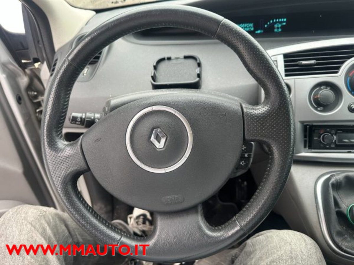 Renault Scenic E-Tech Electric 1.6 16V/105CV GPL Serie Speciale (8)