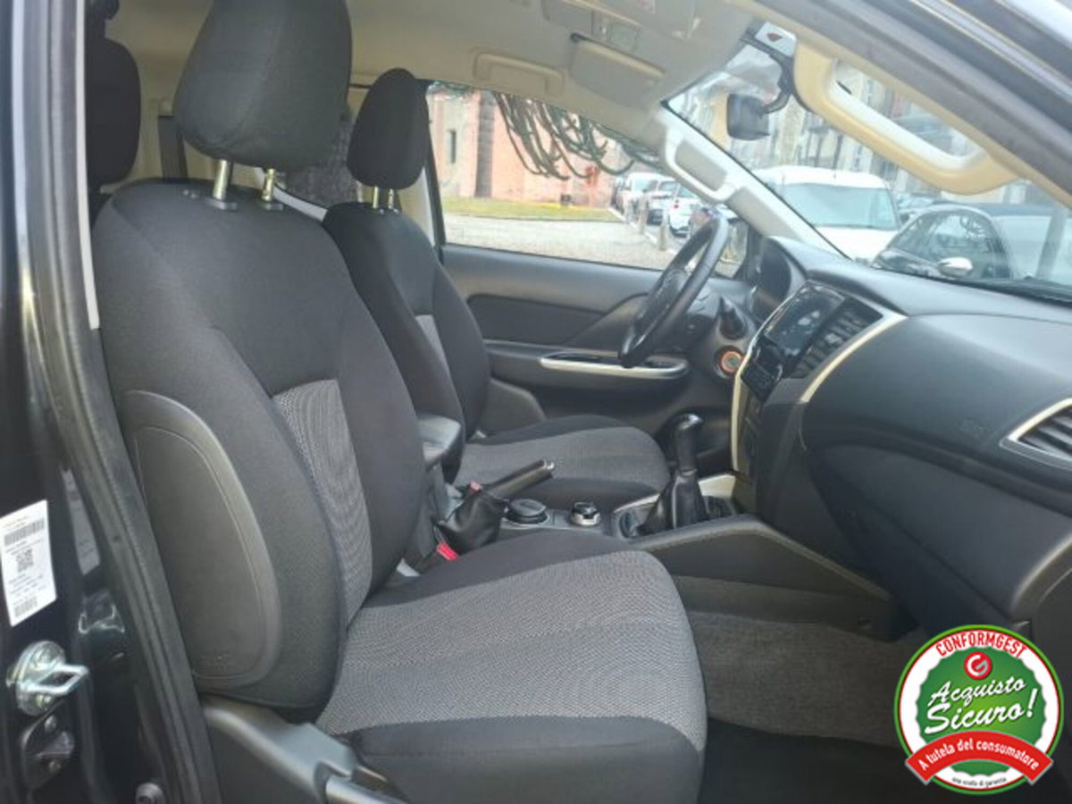 Mitsubishi L200 2.3 D Club Cab 4x4 Super Select Intense (10)