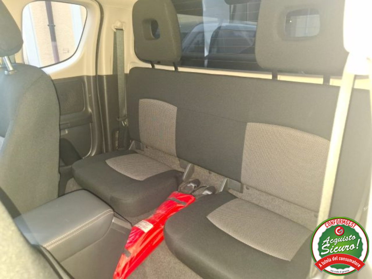 Mitsubishi L200 2.3 D Club Cab 4x4 Super Select Intense (11)