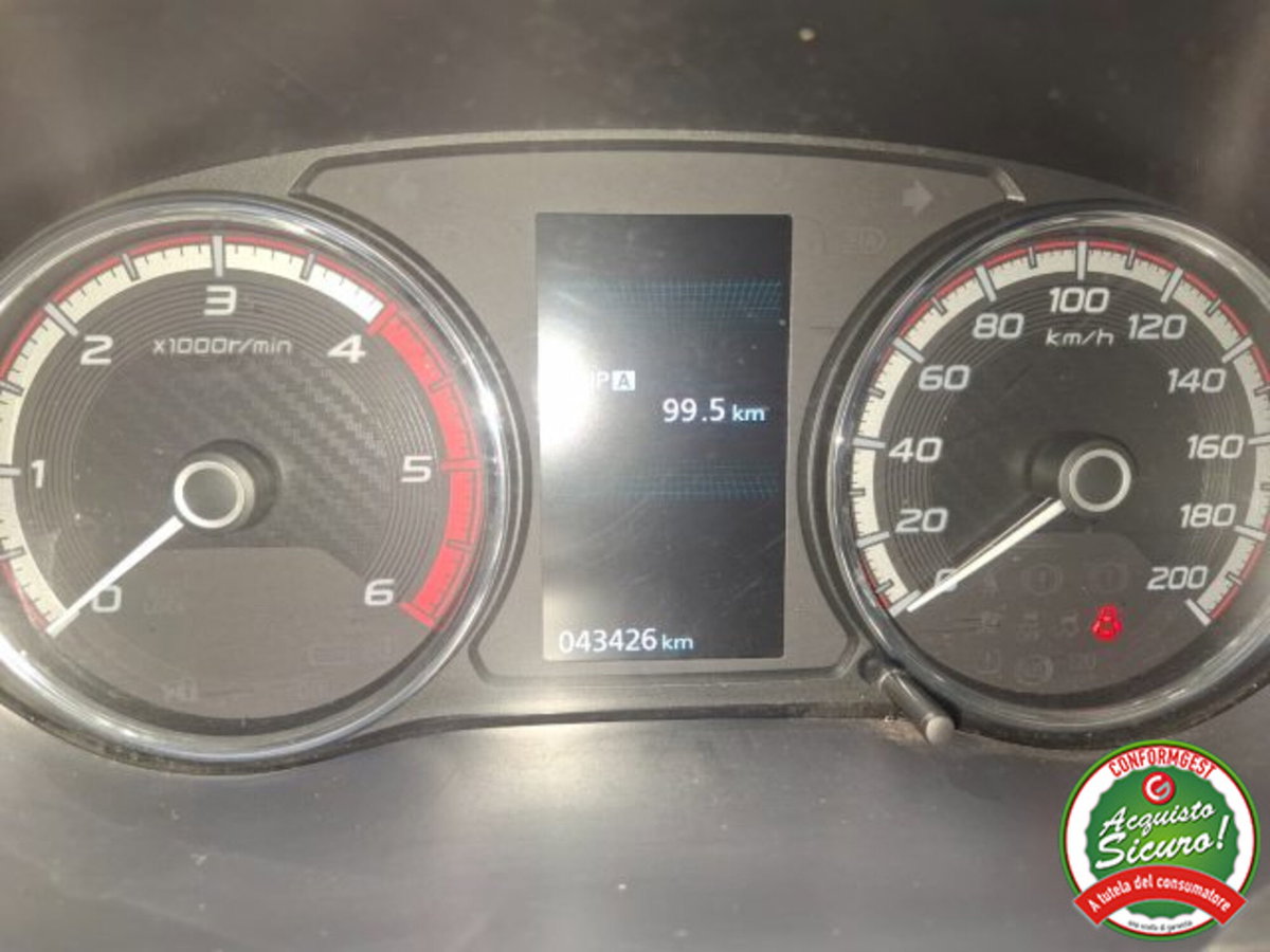 Mitsubishi L200 2.3 D Club Cab 4x4 Super Select Intense (14)