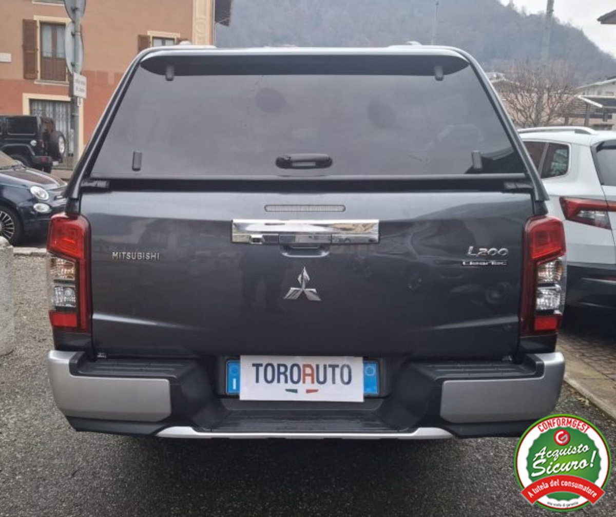 Mitsubishi L200 2.3 D Club Cab 4x4 Super Select Intense (5)
