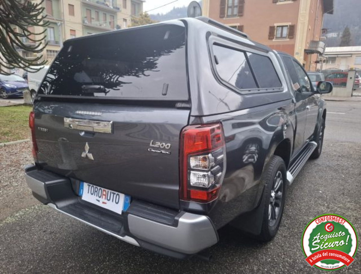 Mitsubishi L200 2.3 D Club Cab 4x4 Super Select Intense (6)