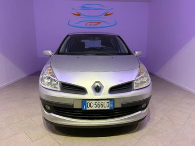 Renault Clio 1.2 16V 5 porte Luxe usata
