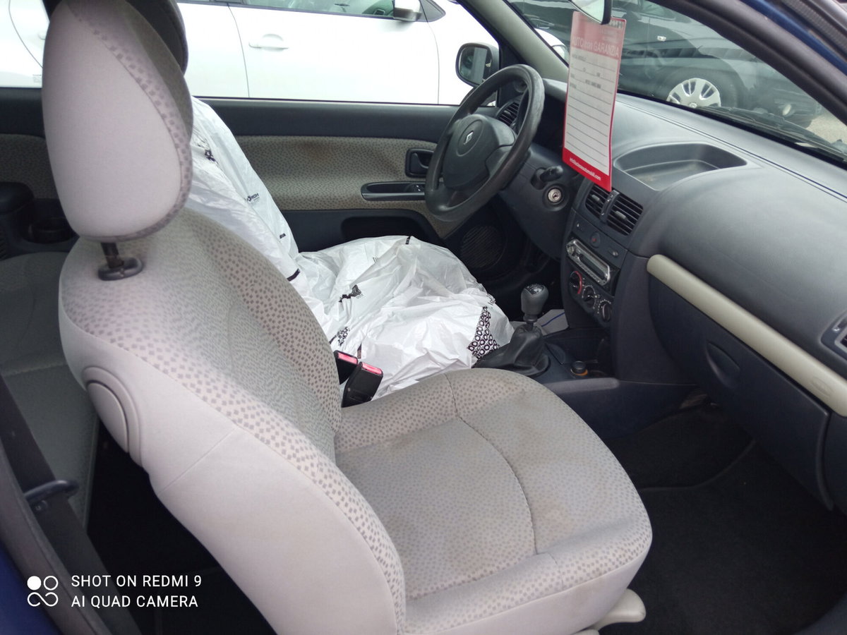 Renault Clio Storia 1.2 3 porte Dynamique (12)