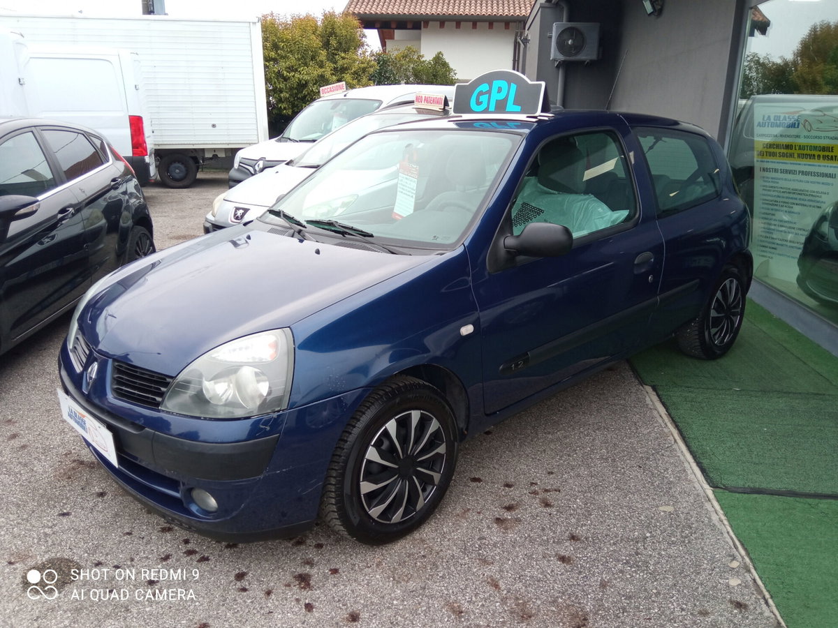 Renault Clio Storia 1.2 3 porte Dynamique (4)