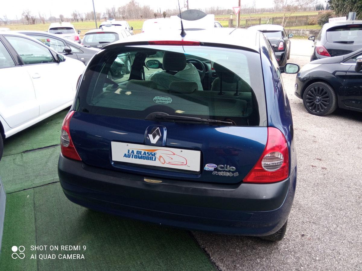 Renault Clio Storia 1.2 3 porte Dynamique (8)